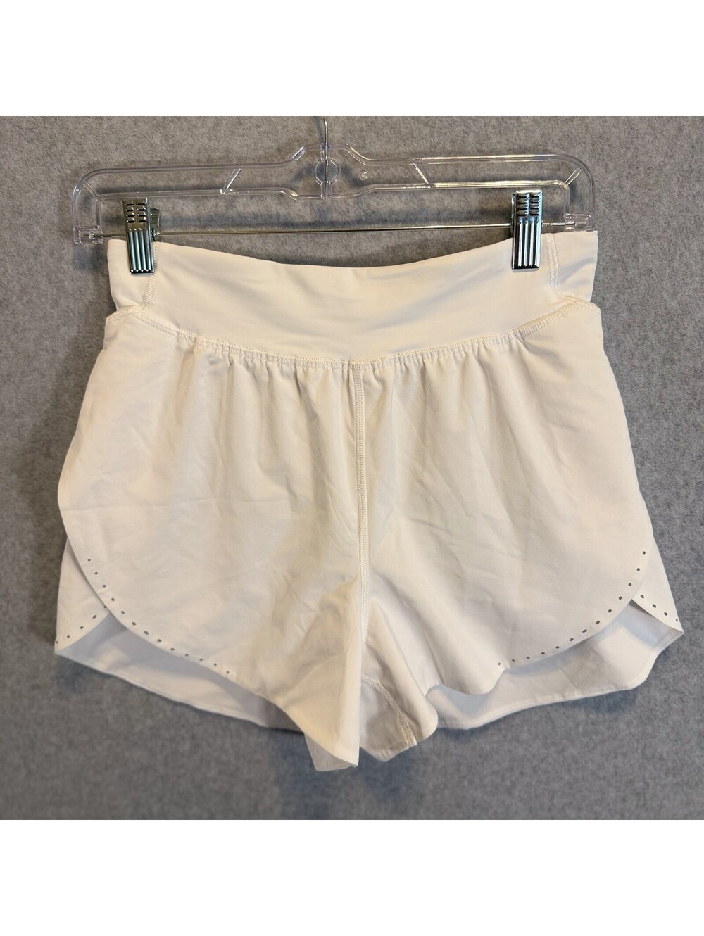 Lululemon Women's Fast Free High-Rise Classic-Fit Split Shorts Size 4